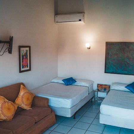 Courtesy Apartments Aruba Oranjestad Exteriér fotografie